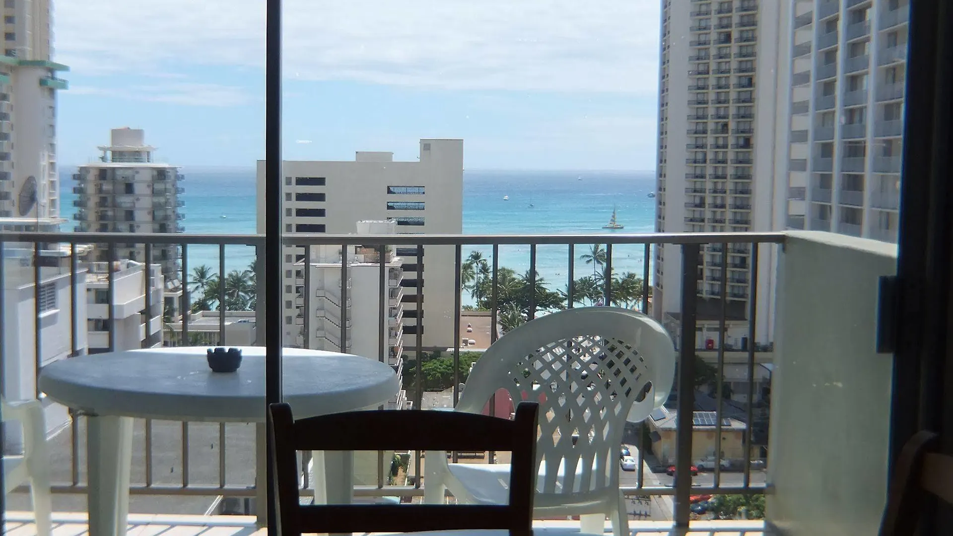 Unipack At Waikiki Park Heights Hostel Holiday home