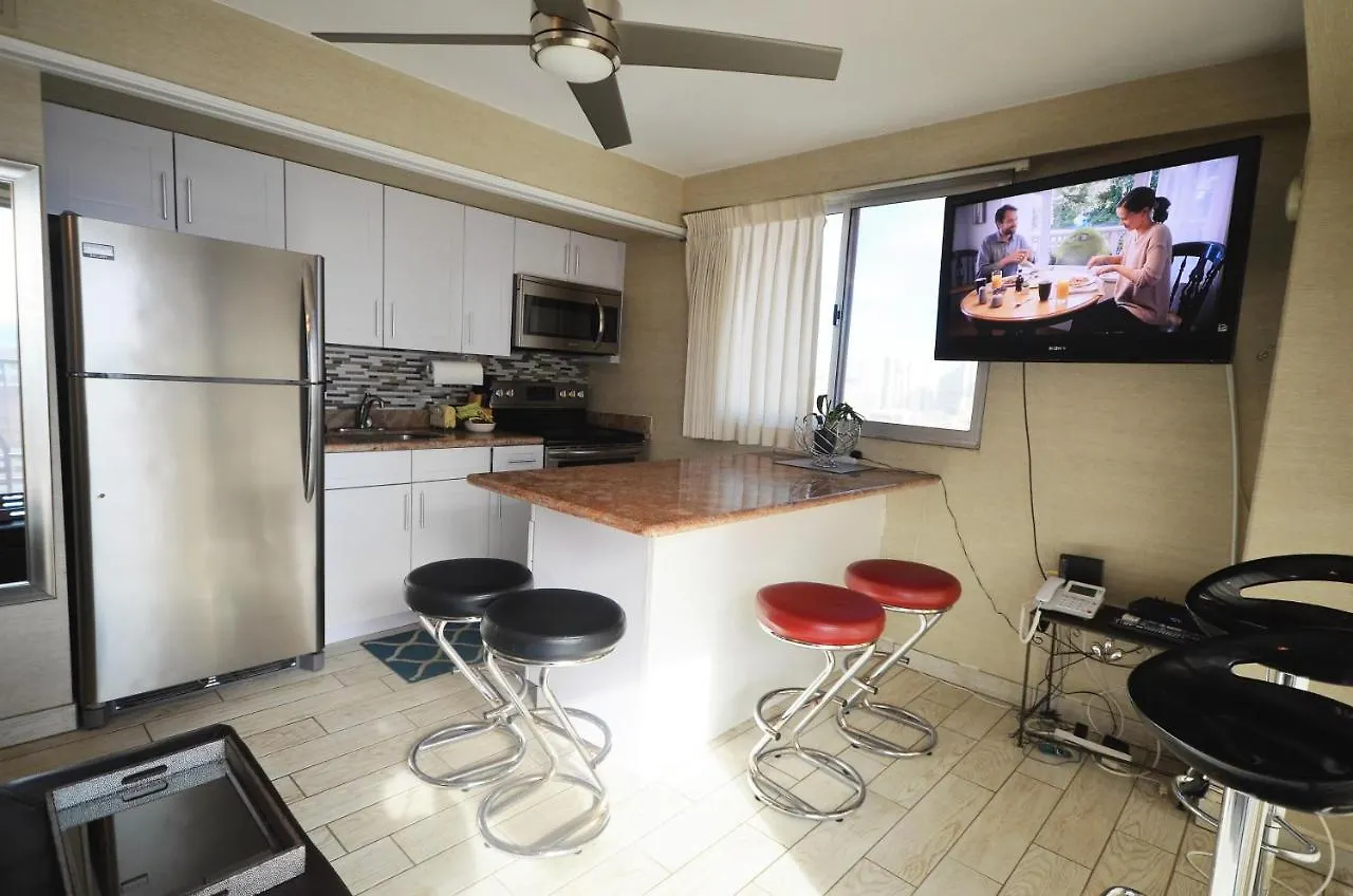 Unipack At Waikiki Park Heights Hostel Holiday home